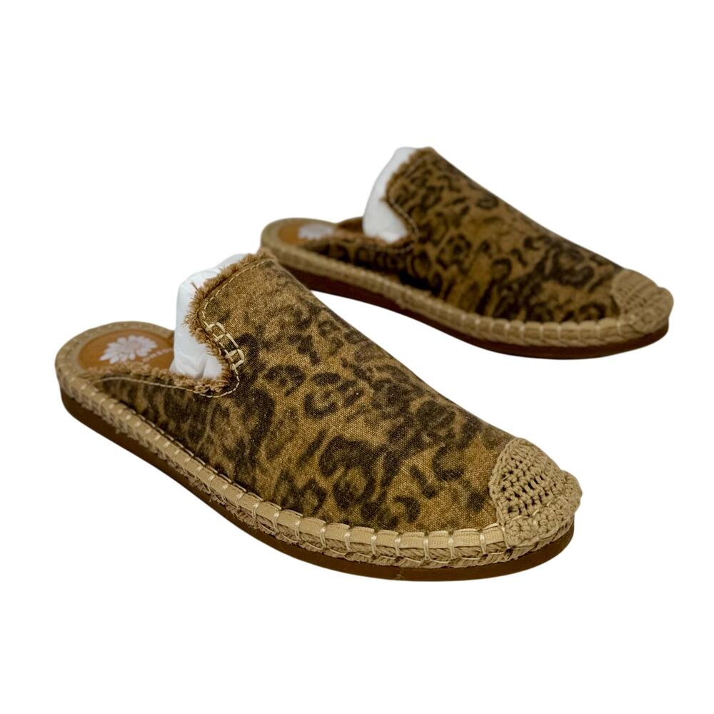 Yellowbox Lazaro Slip-On in Cheetah‎ Print - Size 8.5